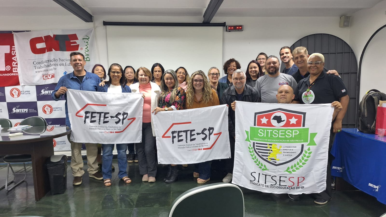 Sinteps presente na reunião da FETE-SP, na sede do sindicato. 